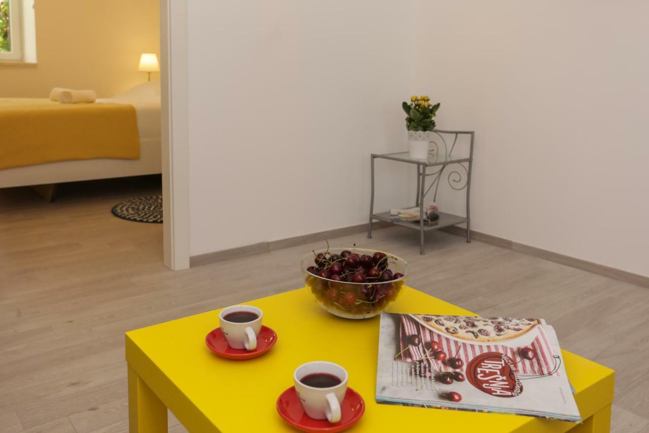 Beach Apartment Korina Sumpetar Екстер'єр фото