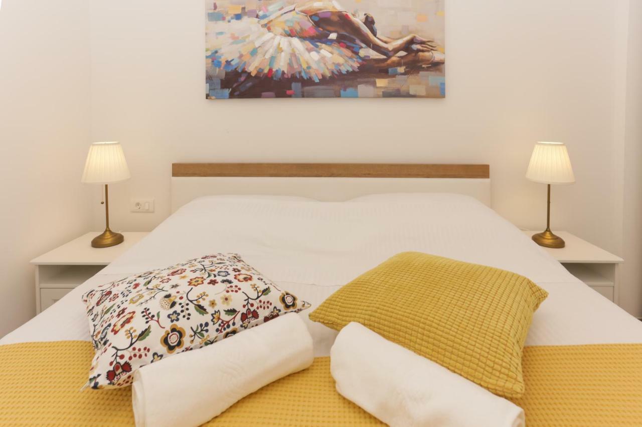 Beach Apartment Korina Sumpetar Екстер'єр фото
